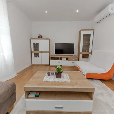 Apartment Lana - David, Center Of *